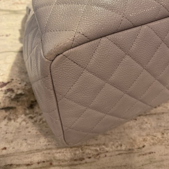 CHANEL Grained Calfskin Quilted Medium CC Chain Bucket Drawstring Bag - Picture 12 of 14